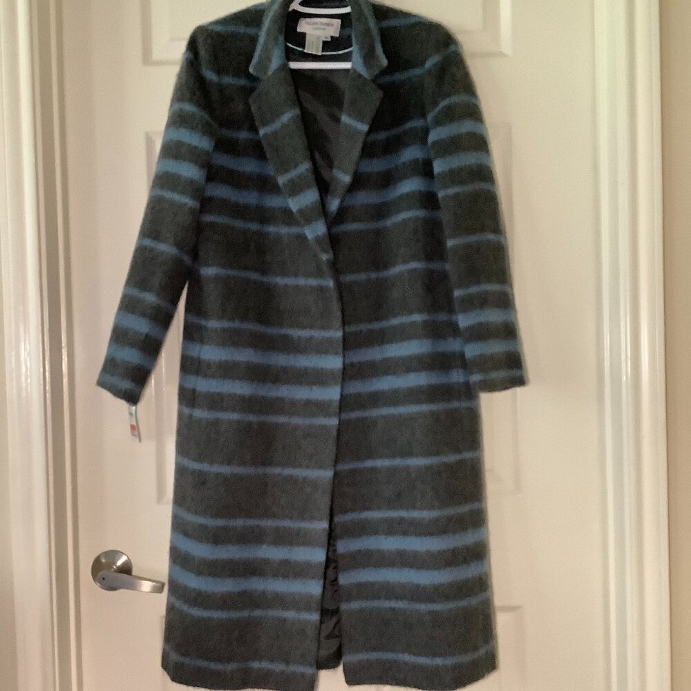 Helene Berman NWT Women Coat